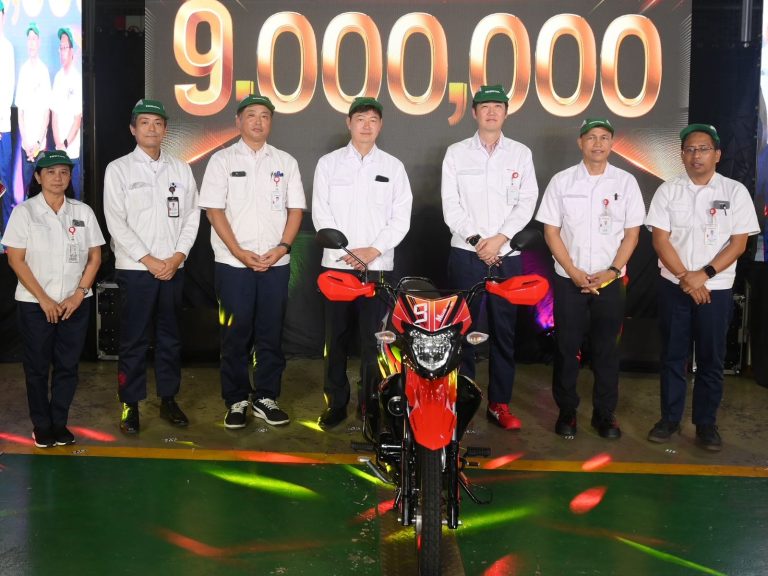 From left: Ms. Maria Fe Quijano, HPI Assistant Vice President-Finance Division; Mr. Motomasa Komori HPI Vice President-Finance Division; Mr. Kohei Yamamoto, HPI Executive Vice President-Manufacturing Division; Mr. Akira Koimai, Asian Honda Motor Co., Ltd – Executive Vice President; Mr. Takeshi Kobayashi, HPI President; Mr. Jomel Jerezo, HPI Vice President-MC Sales & Marketing Division; Mr. Juan Gerry Datario, HPI Assistant Vice President Administration Division.