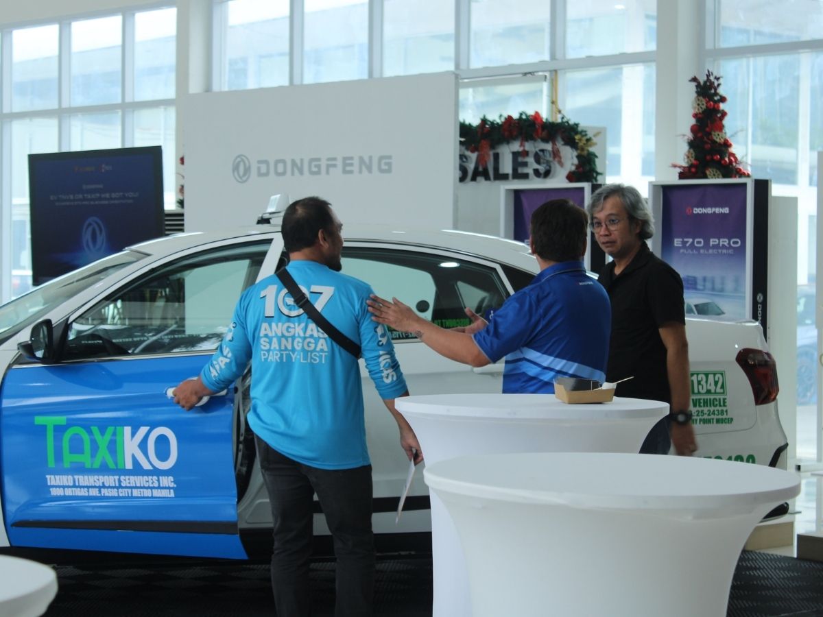 Dongfeng EC Taxi discussion event